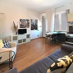Convenienza E Ottimo Collegamento Coi Mezzi - Imbriani Urban Retreat
