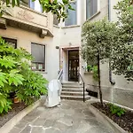 Porta Venezia New Luxury Apt - Wifi Full Equiped