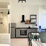 Contemporary Studio - Ornato 13