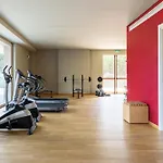 Luxury Flat With Pool Gym Spa Parking - Unit9B