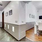 Apartment In Milano-Checkprofile