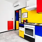 Casa Mondrian