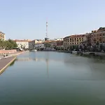 Corso Genova Apartment Urban Living In Milan