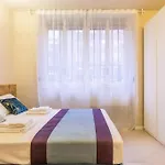 Sp15 -Isola- Super Large Apartment