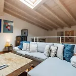Spacious Loft Onebdroom Fiera Area - Mirable Pm