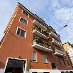 Homi Apartment