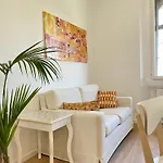 Liberty Apartment In Milan