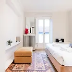 Cozy flat at Colonne di San Lorenzo by Easylife