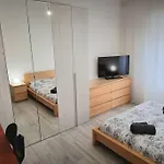 Dream Apartments Fantastico Appartamento Milano Con 2 Camere Matrimoniali E 2 Bagni Privati