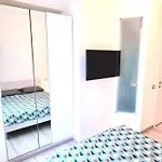 Dream Apartments Fantastico Appartamento Milano Con 2 Camere Matrimoniali E 2 Bagni Privati
