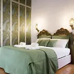 Classy Apartment - Porta Venezia, Duomo, Montenapoleone