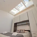 Romana Loft