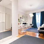 Easylife - Comfort And Style In The Heart Of Milan