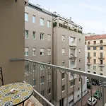Palazzo Visconti Di Modrone, Two Beautiful City Apartments By Halldis