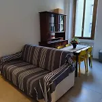 Renovated Apartment Near Metro And Station - Bnb Laurana