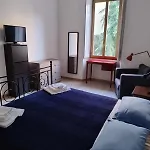Renovated Apartment Near Metro And Station - Bnb Laurana