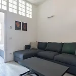 Bramante24 Bilocale In Sarpi