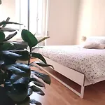2 Bedroom Gem Near Milano Centrale Fast Wi Fi Kademy House