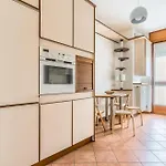 Milano - Brand New 4 Pax Life & The City Giulio Cesare 5