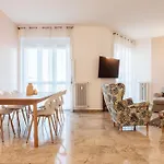 Agata Flexyrent Apartment