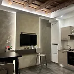 Davinci Apartament Near Duomo