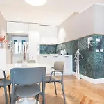 Beautiful And Spacious House In Corso Como By Easylife