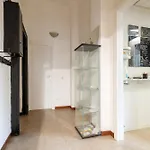 Cozy Private Room In Milan - Convenient Location