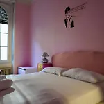 Eschilo In Rosa: Charme E Design