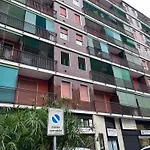 Family Apartment Close To Fondazione Prada