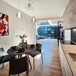 Modern Loft, Design & Comfort