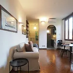 Attico Con Terrazzo Garibaldi - Moscova