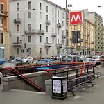 Very Modern And Nice Apartments In Milan Close To The Red Metro