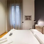 Home Boutique Con Cortile-Design&Fashion District