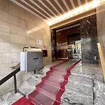 Deluxe Multispace Apartment With Green Terrace