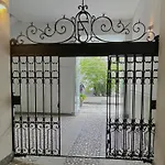 Maya Atelier Milano Apartment