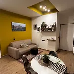 Nel Quartiere Bayres Suite Completamente Rinnovata