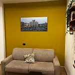 Nel Quartiere Bayres Suite Completamente Rinnovata