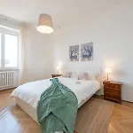 Xenia Apartments - Newly Renovated Apartment