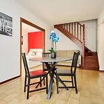 Garibaldi 20 Apartment