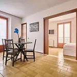 Garibaldi 20 Apartment