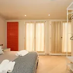 Luxury House - 2 Minutes Walk From Central Station