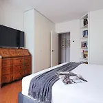 Bright Three Bedroom With Balconies Porta Romana