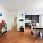 Bright Three Bedroom With Balconies Porta Romana