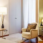 Luxury, Modern & Charming Apt Near Central Station