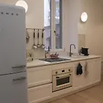 Porta Romana - Lusso E Calore In Un Bilocale Di Design