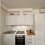 Large Cozy Studio In Porta Romana - Ied