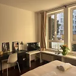 Large Cozy Studio In Porta Romana - Ied