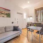 Central Station Suite - B Home