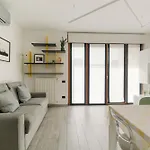 Precotto - G Pirelli - Bilocale Con Ampio Balcone