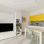 Precotto - G Pirelli - Bilocale Con Ampio Balcone